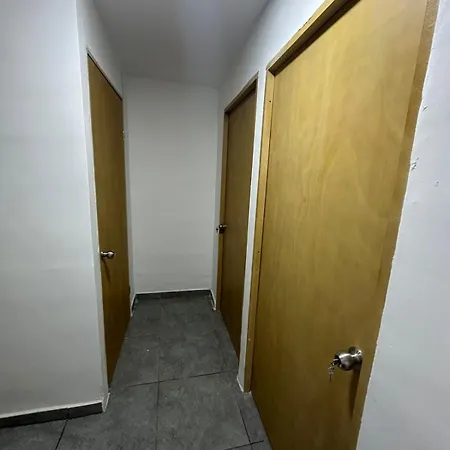 2 Con Baño Compartido *